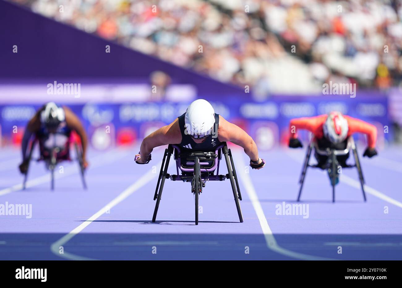 1. September 2024: Hannah Cockroft aus Großbritannien in der 1. Runde der Frauen 100m - T34 während der Paralympischen Spiele 2024 in Paris im Stade de France, Frankreich. Ulrik Pedersen/CSM. Stockfoto