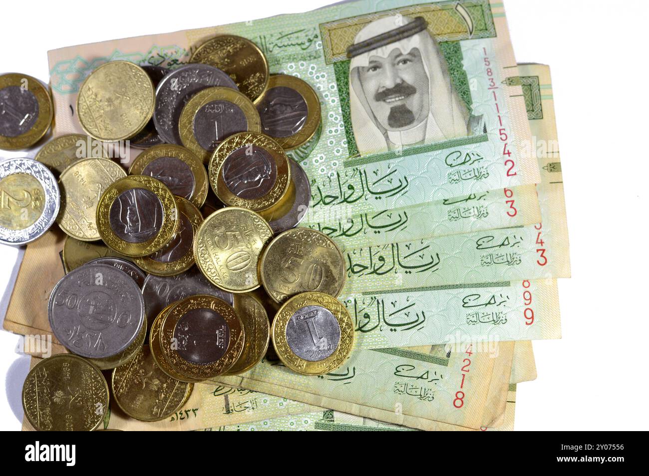 Ein alter Banknotenschein aus Saudi-Arabien, ein 1 Riyal SAR, zeigt AbdullAllah bin Abdulaziz, Hüter der beiden heiligen Moscheen und den König von Saudi-Arabien Stockfoto