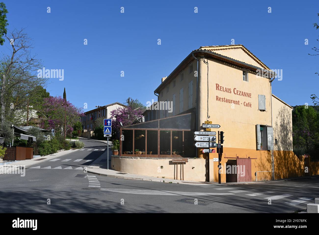 Relais Cezanne Restaurant und Café im Le Tholonet an der Route Cezanne in der Nähe von Aix-en-Provence Frankreich Stockfoto