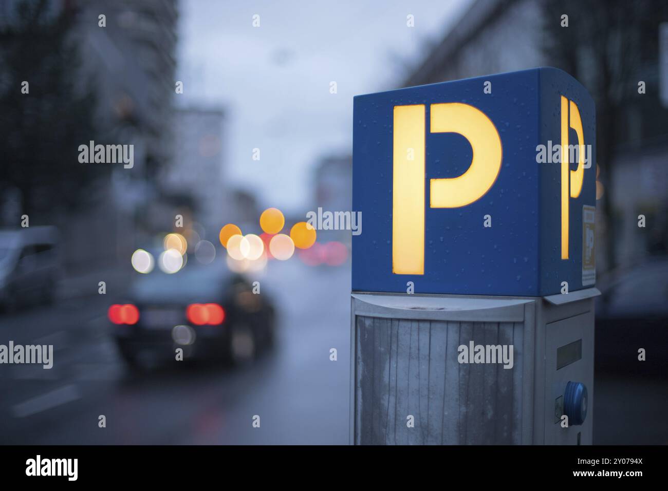 Parken in der Stadt, Abends Stockfoto