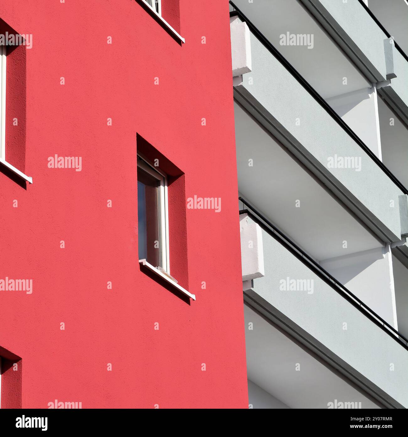 Fassade eines leerstehenden Wohnhauses in Magdeburg Stockfoto