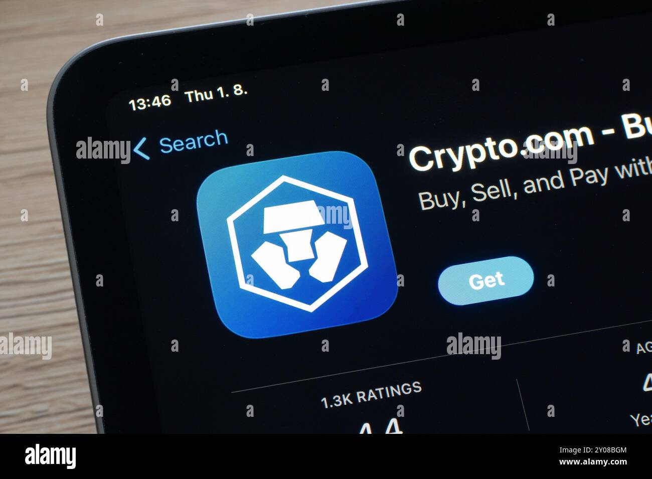 OSTRAVA, TSCHECHIEN – 1. AUGUST 2024: App-Store mit Crypto.com Mobilanwendungen zum Kauf und Verkauf von Kryptowährungen Stockfoto