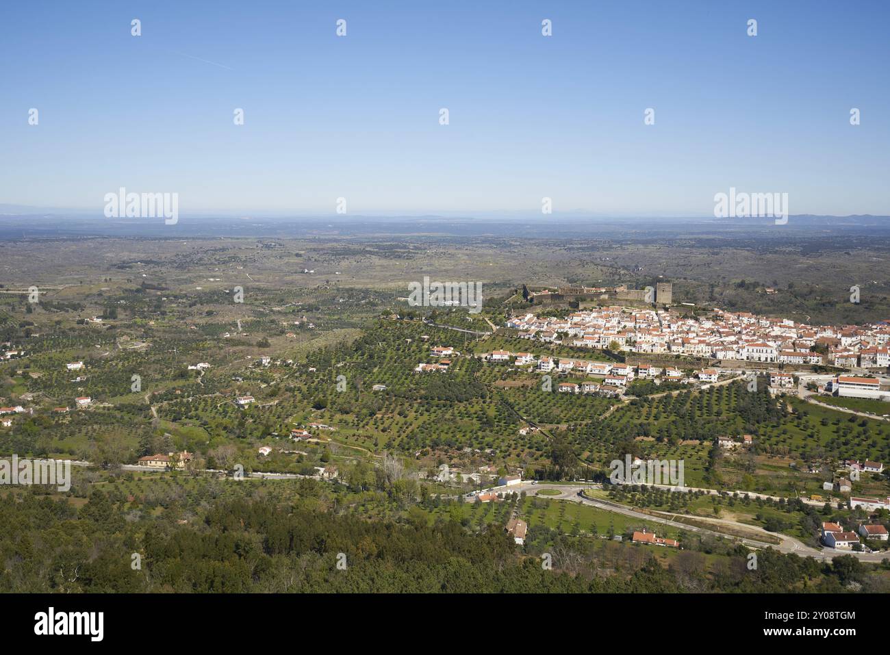Castelo de Vide in Alentejo, Portugal von der Serra de Sao Mamede Stockfoto