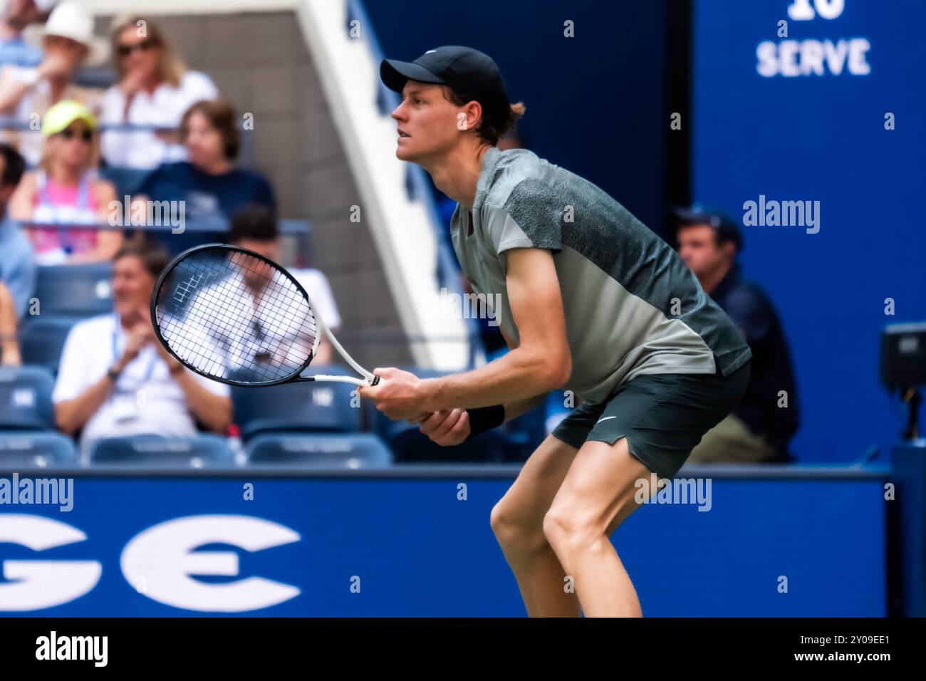 Jannik Sinner (ITA) tritt in Runde 1 der US Open Tennis 2024 an. Stockfoto
