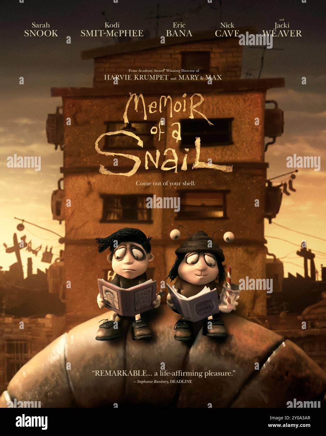 Memoir of a Snail (2024) von Adam Elliot mit Hauptrolle. Vom Oscar-Gewinner Adam Elliot kommt diese bittersüße Memoiren einer melancholischen Frau namens Grace Pudel, einer Horde von Schnecken, Romantik-Romanen und Meerschweinchen. Werbeplakat ***NUR REDAKTIONELLE VERWENDUNG***. Quelle: BFA/IFC Films Stockfoto