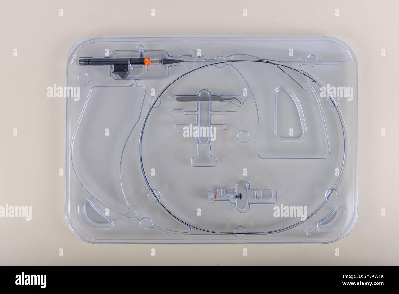 Peripheres Plaque Removal System. Peripheres Plaque-Entnahmesystem für chirurgische Zwecke, verlängerte Großgefäßspitze für Kalzium, Modell THS-LX-C für Periphe Stockfoto