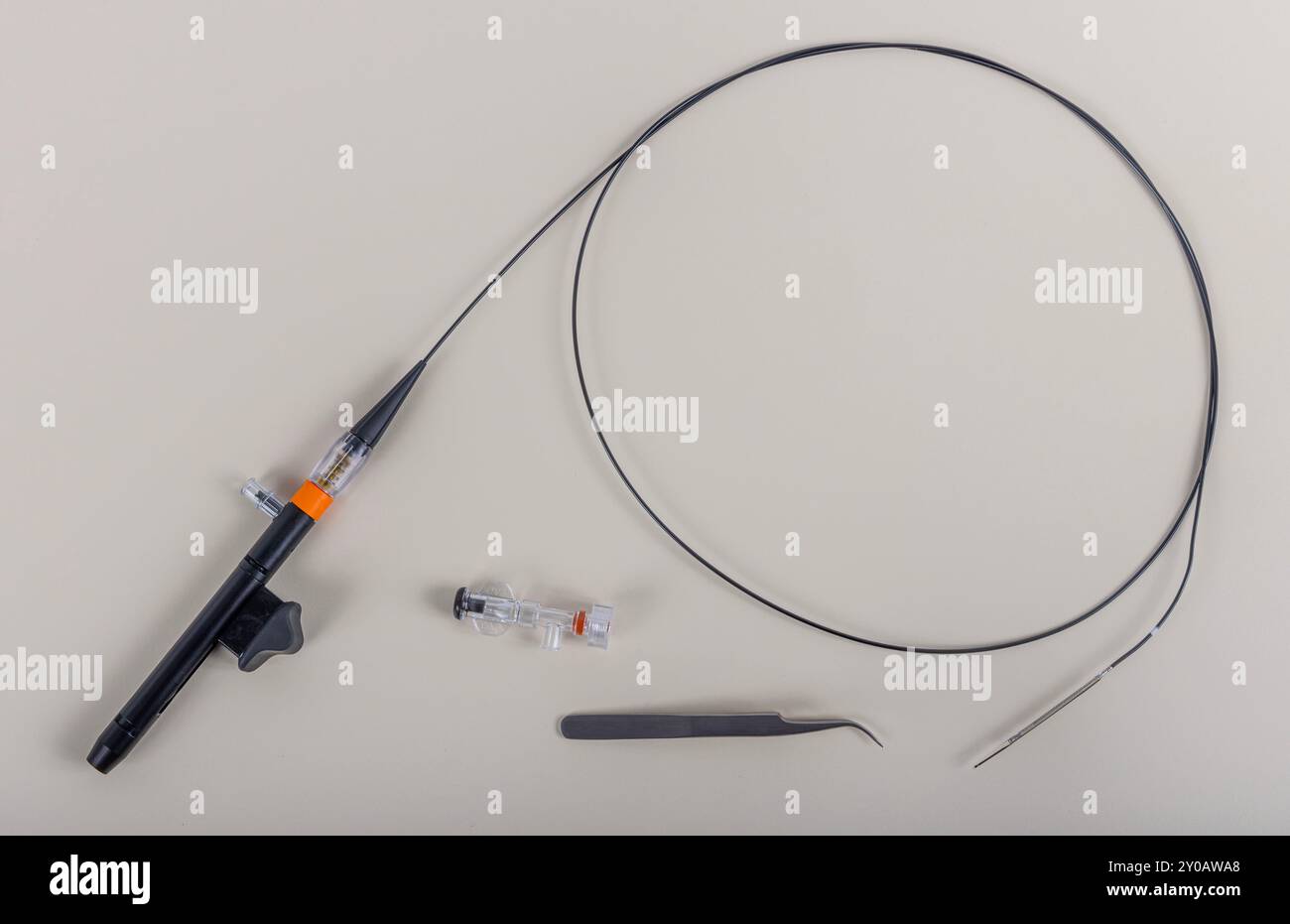 Peripheres Plaque Removal System. Peripheres Plaque-Entnahmesystem für chirurgische Zwecke, verlängerte Großgefäßspitze für Kalzium, Modell THS-LX-C für Periphe Stockfoto