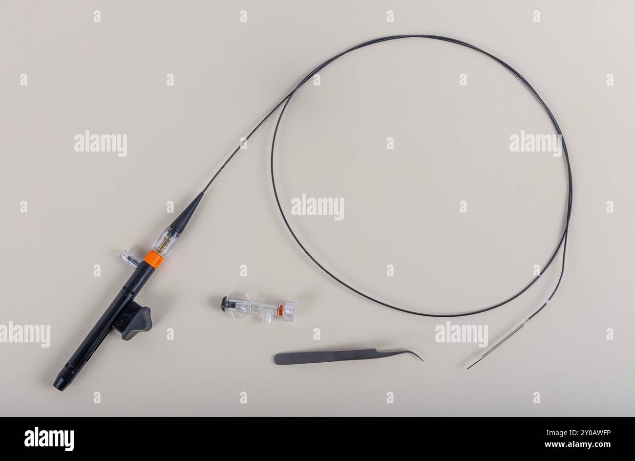 Peripheres Plaque Removal System. Peripheres Plaque-Entnahmesystem für chirurgische Zwecke, verlängerte Großgefäßspitze für Kalzium, Modell THS-LX-C für Periphe Stockfoto