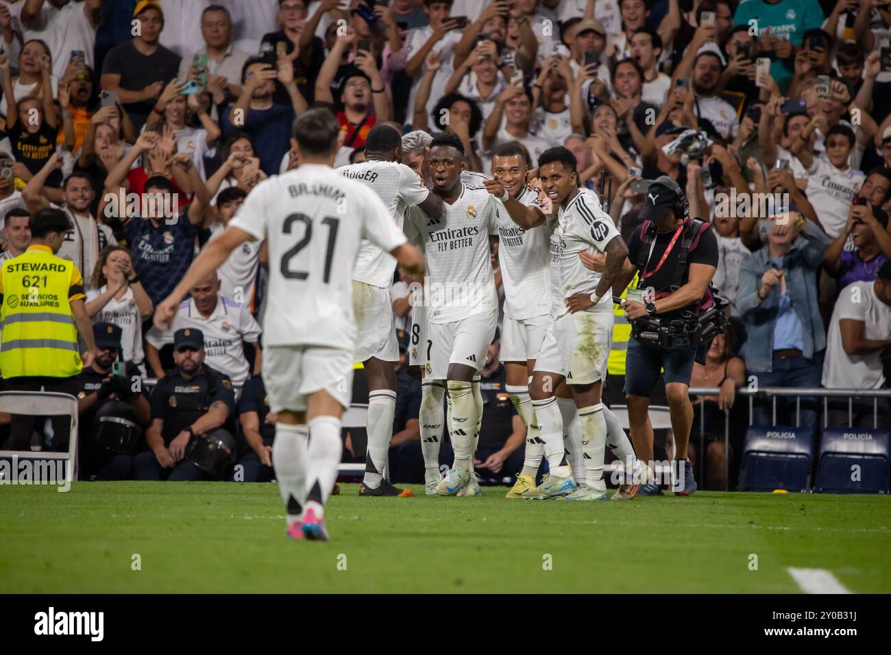 Madrid, Spanien. September 2024. Mit zwei Toren vom Franzosen Kylian Mbappé besiegte Real Madrid Real Betis in der vierten Runde der Liga heute Abend im Santiago Bernabeu Stadion in Madrid. D. Canales Carvajal/Alamy Live News - Bild Stockfoto