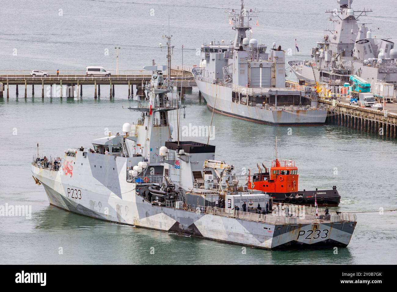 Auckland, Neuseeland, 2. September 2024. Die HMS Tamar, ein Offshore-Patrouillenschiff der Batch2 River-Klasse der Royal Navy, startet von der Royal New Zealand Navy Base in Devonport, Neuseeland. Quelle: David Rowland/Alamy Live News Stockfoto