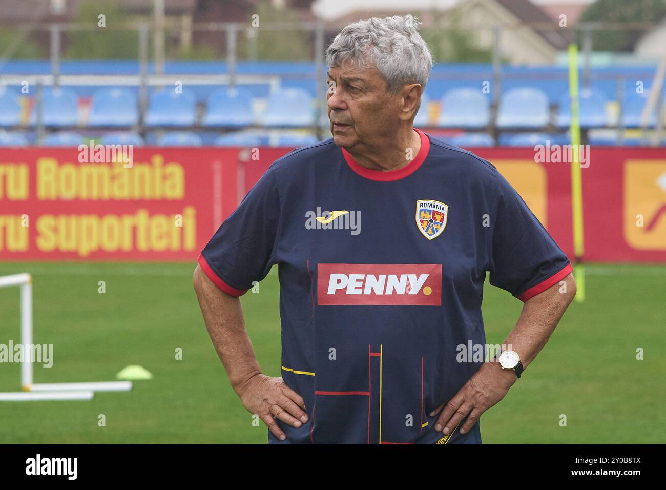 Bukarest, Rumänien. 1. September 2024: Mircea Lucescu, neuer Trainer der rumänischen Fußballnationalmannschaft, während des ersten offiziellen Trainings der Nationalmannschaft. Quelle: Lucian Alecu/Alamy Live News Stockfoto