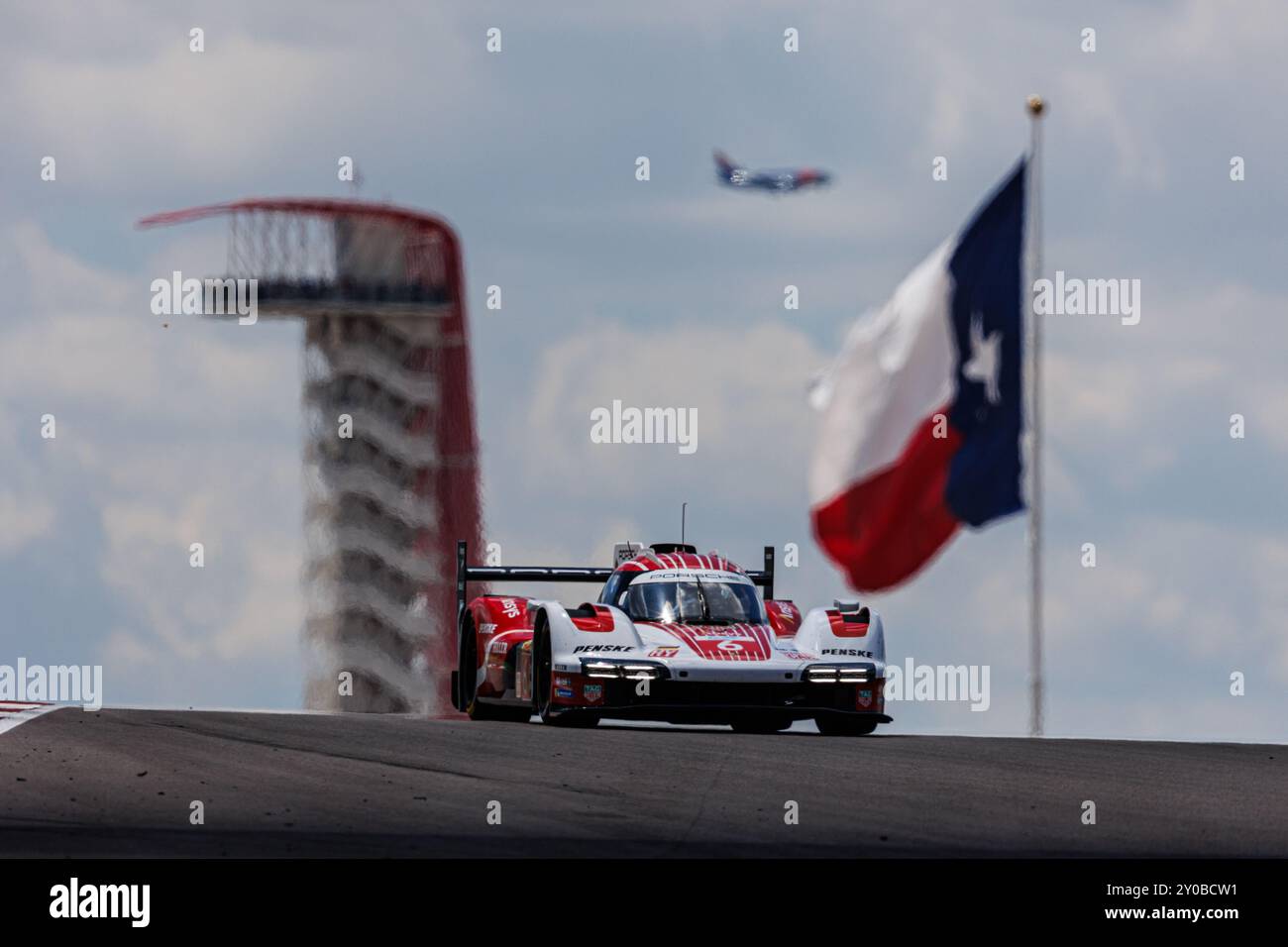 06 ESTRE Kevin (fra), LOTTERER André (ger), VANTHOOR Laurens (bel), Porsche Penske Motorsport, Porsche 963 #06, Hypercar, Action während des Lone Star Star Le Mans 2024, 6. Runde der FIA Langstrecken-Weltmeisterschaft 2024, vom 30. August bis 1. September 2024 auf dem Circuit of the Americas in Austin, Texas, USA - Foto Clément Luck/DPPI Credit: DPPI Media/Alamy Live News Stockfoto