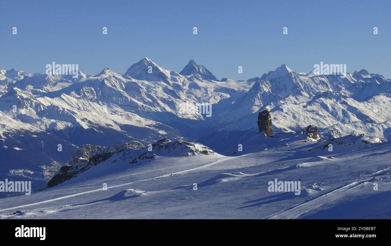 Glacier de Diablerets und hohe Berge Stockfoto