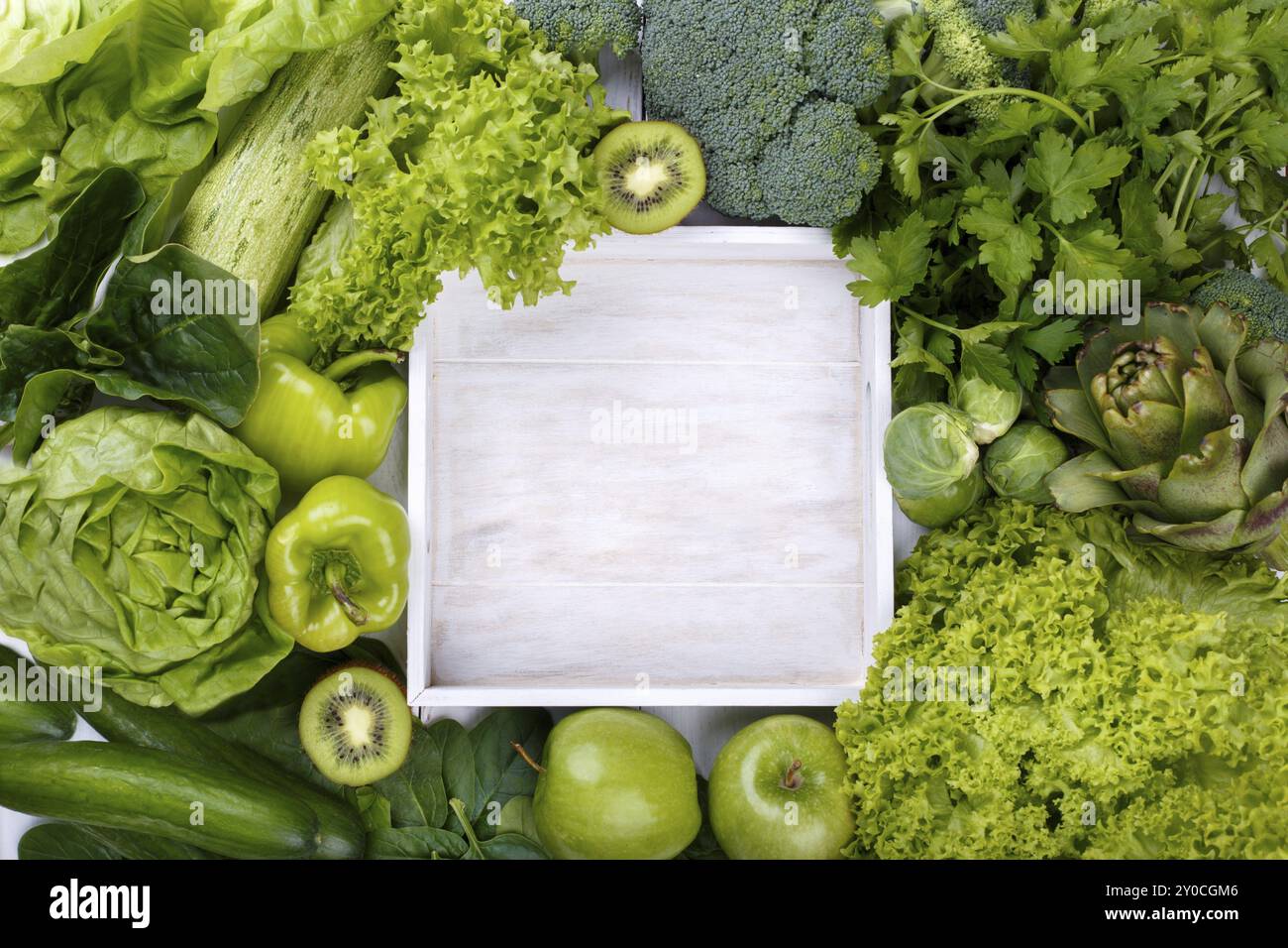 Mischung aus grünem Obst und Gemüse, Nahaufnahme mit Kopierraum Stockfoto