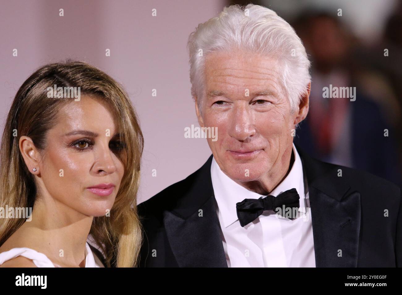 Italien, Lido di Venezia, 1. September 2024: Richard Gere und Alejandra Silva nehmen an den Dreharbeiten des italienischen Venedig-Preises beim 81. Internationalen Filmfestival Venedig am 1. September 2024 in Venedig Teil. Foto © Ottavia Da Re/Sintesi/Alamy Live News Stockfoto
