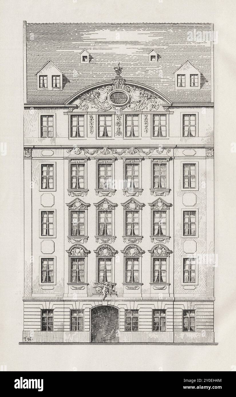 Vintage-Illustration von Dresden. Das Barockhaus zwischen 1715 und 1740 an der Wilsdruffer Straße Nr. 7 (Goldener Engel). Deutschland. 1903. Sehr stattliches Gebäude. Die westliche Hälfte des Gebäudes hat fünf Stockwerke und sechs Frontfenster, von denen die vier in der Mitte eine reich verzierte Vorlage bilden, die oben von einem breiten Bogengiebel mit Ochsenauge veredelt wird. Stockfoto