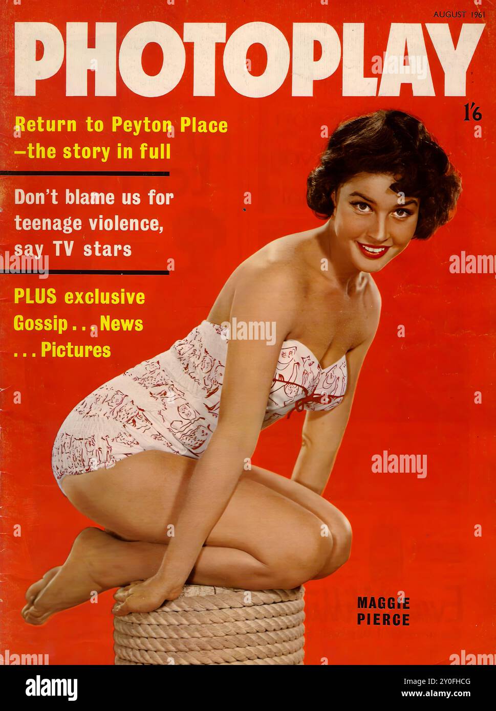 Photoplay Aug 1961 - Vintage Magazin Cover - Fotograf unnow - Text Transkription [ AUGUST 1961 PHOTOPLAY Rückkehr zu Peyton Place -die Geschichte in vollem Umfang 16 Mach uns nicht die Schuld für Teenager Gewalt, - sagen TV Stars PLUS Exclusive Gossip... NEWS BILDER MAGGIE PIERCE ] NUR FÜR REDAKTIONELLE ZWECKE ! Stockfoto