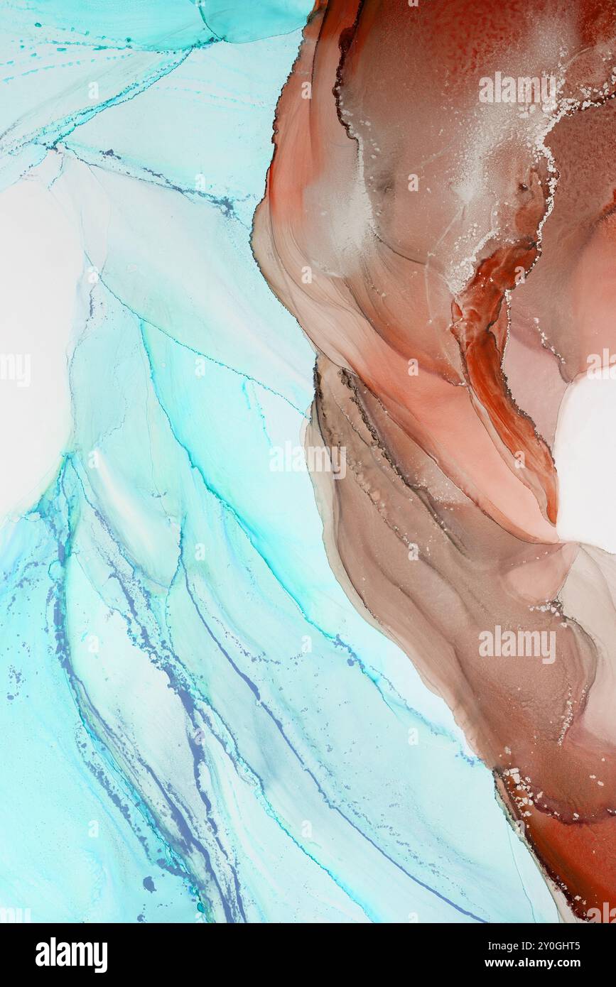 Abstrakte, fließende Kunst mit leuchtenden Blau- und Rosttönen, die organische Formen und glatte Übergänge präsentiert, die sich wunderbar verschmelzen Stockfoto