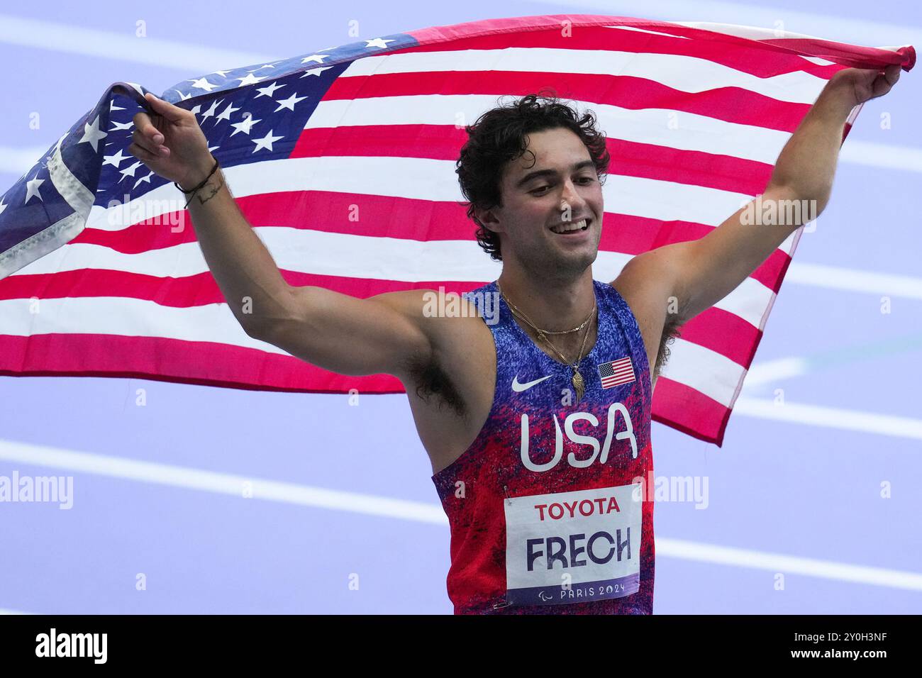 Paris, Frankreich. September 2024. PARIS, FRANKREICH - 2. SEPTEMBER: Ezra Frfech aus den Vereinigten Staaten trat 100 am 4. Tag der Para Athletics - Paris 2024 Sommerspiele im Stade de France am 2. September 2024 in Paris an. (Foto von Patrick Goosen/BSR Agency) Credit: BSR Agency/Alamy Live News Stockfoto