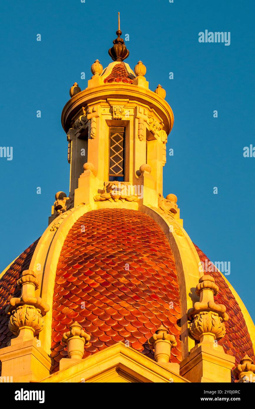 Valencia Rathaus Kuppel oder Kuppel, Plaza del Ayuntamiento, Valencia, Spanien. Stockfoto