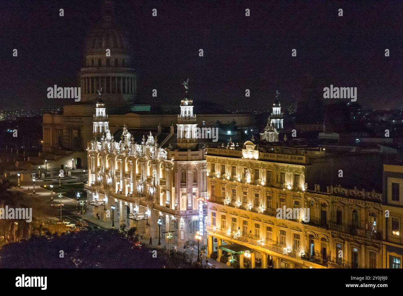 Kuba, Havanna. Gran Teatro de la Habana Alicia Alonso. Das große Nationaltheater, das große Theater, der Palast des Galicischen Zentrums, das Opernhaus, die Balle Stockfoto