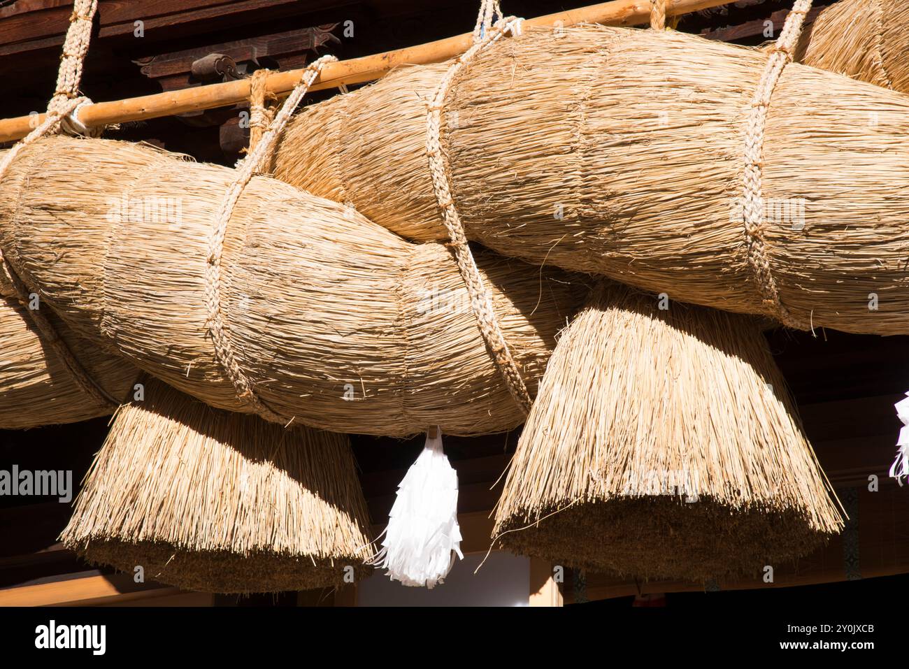 Suwa Taisha Shimosha Herbstschrein Kaguraden Shimenawa Stockfoto