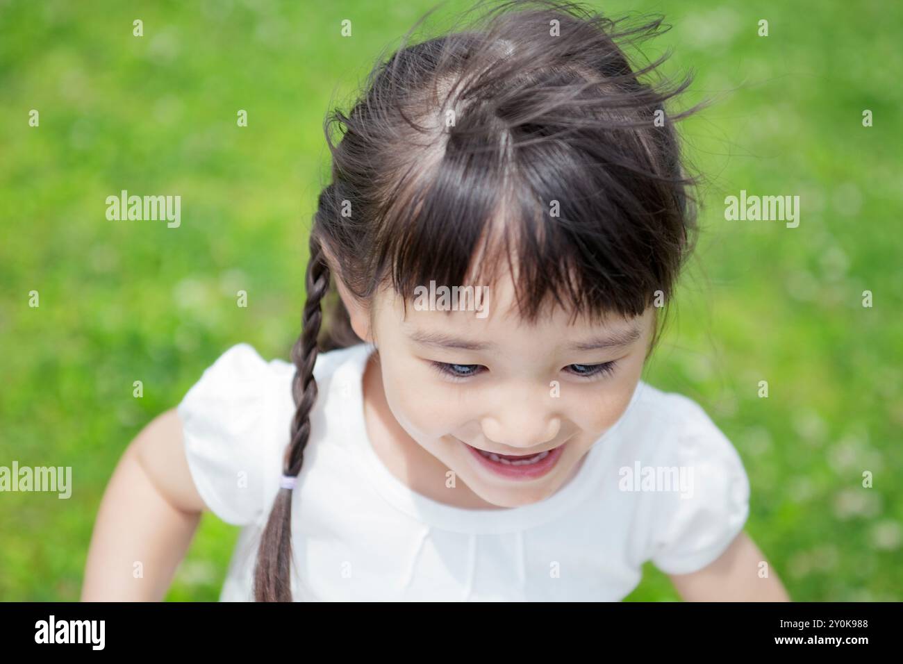 Mädchen läuft Stockfoto