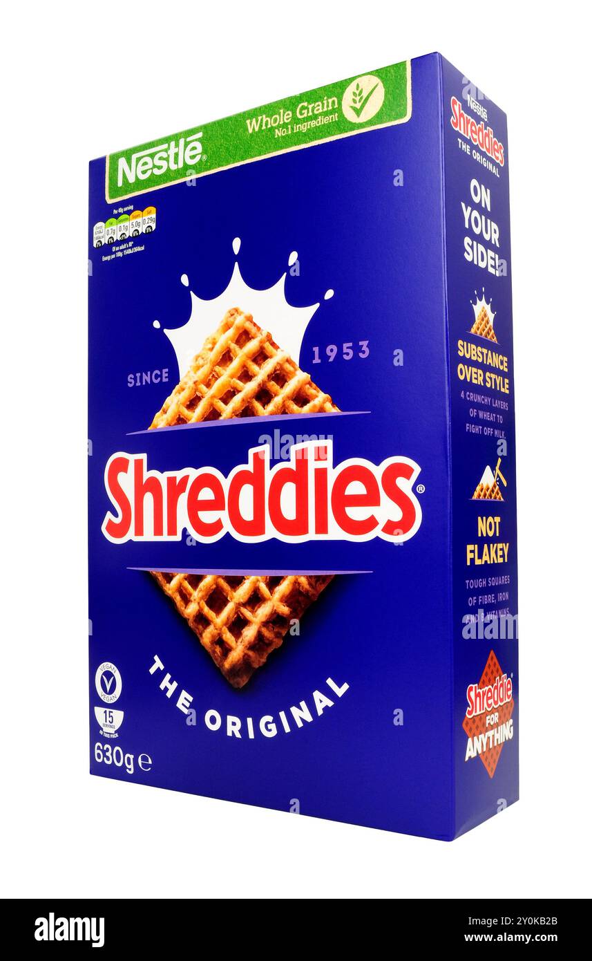 Nestle Original shreddies Frühstück Vollweizen angereichertes Mälzerealien in einer 630-g-Box Stockfoto