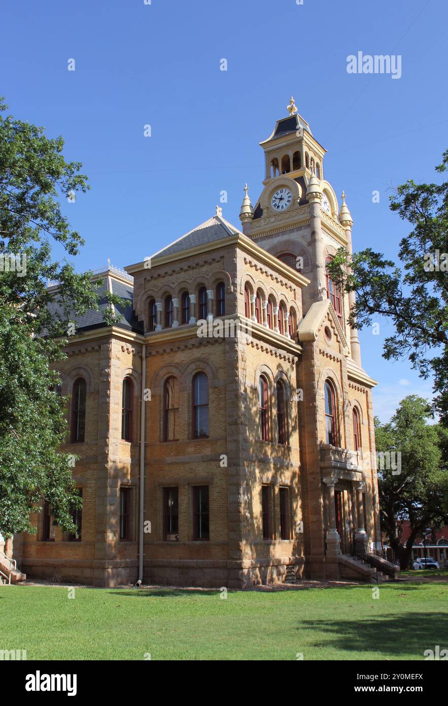 Historisches Gerichtsgebäude von Llano County im Stadtzentrum von Llano Texas Stockfoto