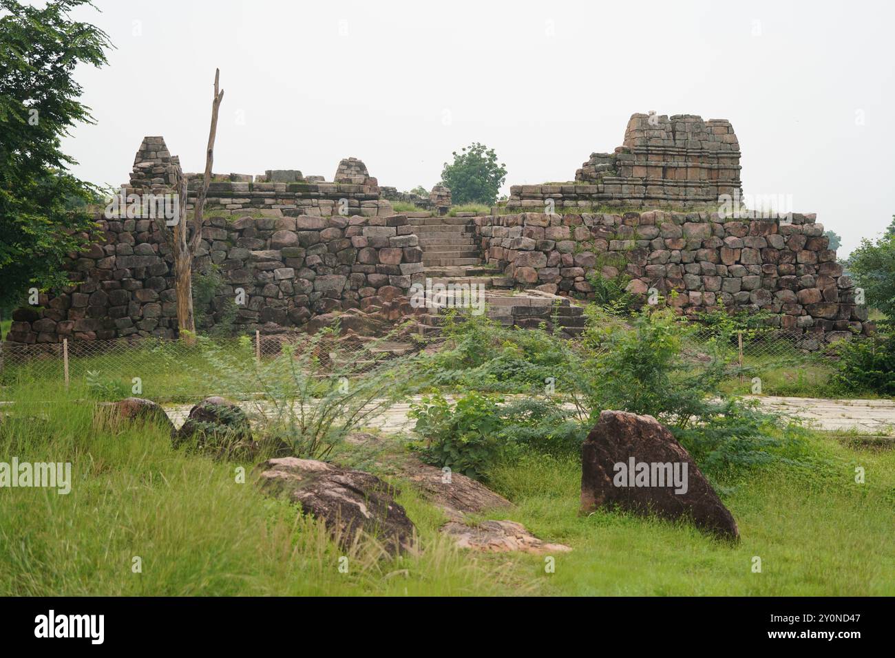 Chausath Yogini Tempel. Dieser Tempel ist als Tempel aus der Zeit vor Chandella bekannt. Khajuraho Gruppe von Denkmälern. Chhatarpur, Madhya Pradesh, Indien. Stockfoto