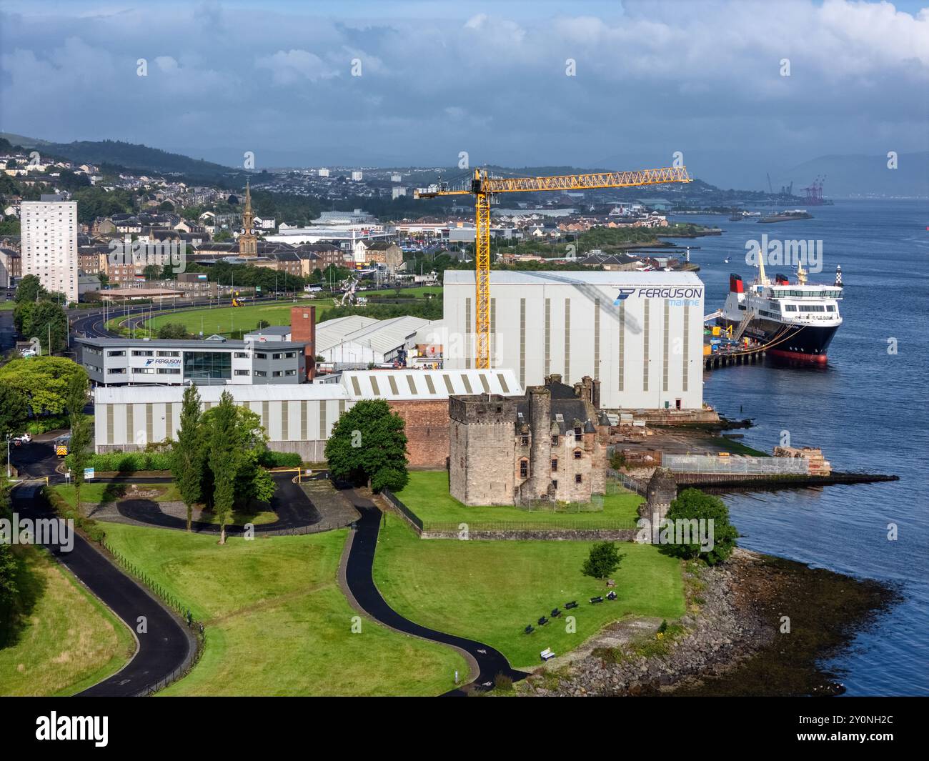 Luftaufnahme der Ferguson Marine Werft in Port Glasgow, am Fluss Clyde, Schottland Stockfoto