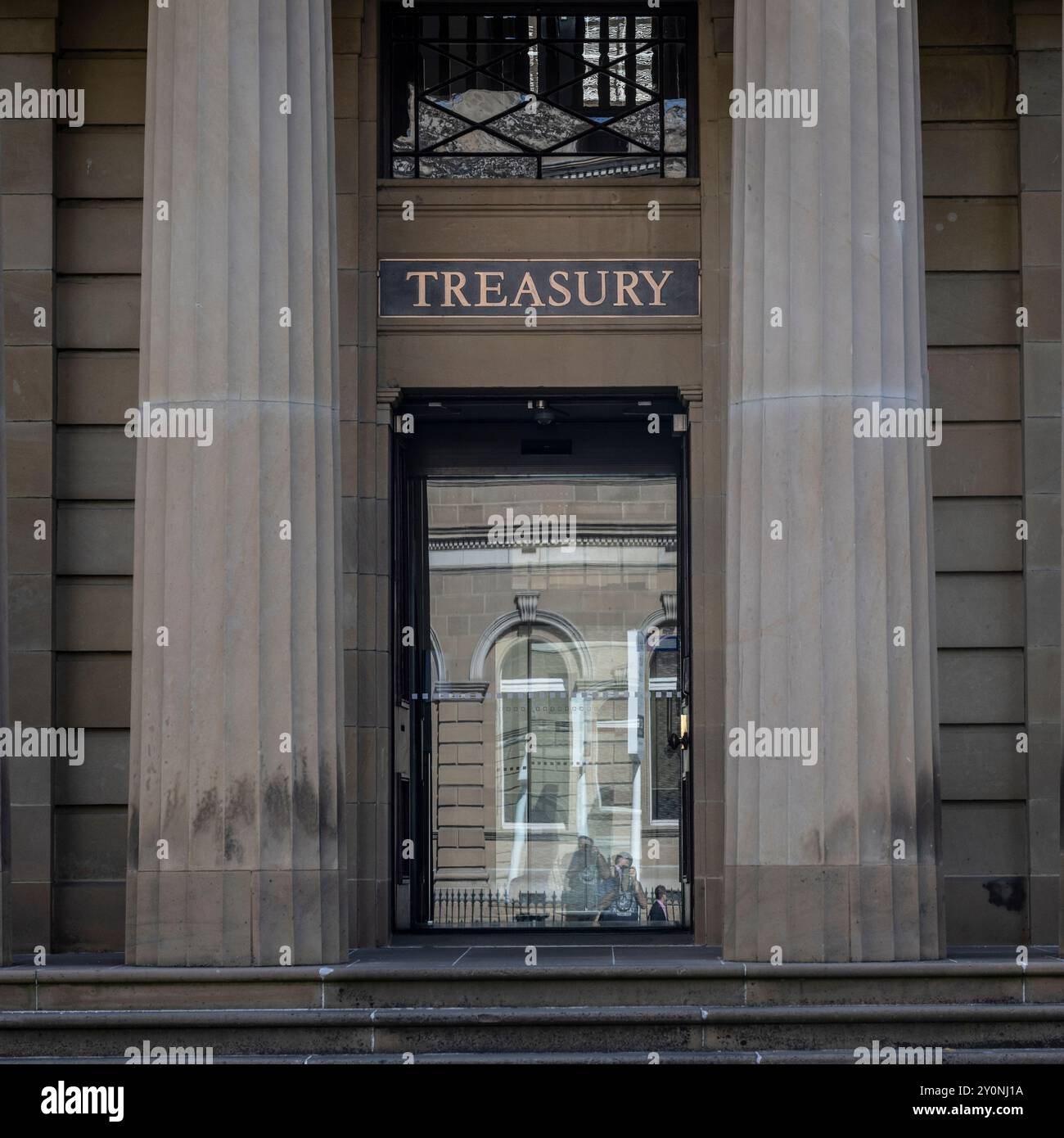 Außenansicht des Treasury-Gebäudes in der City of Hobart, der Hauptstadt von Australiens Inselstaat Tasmanien. Stockfoto