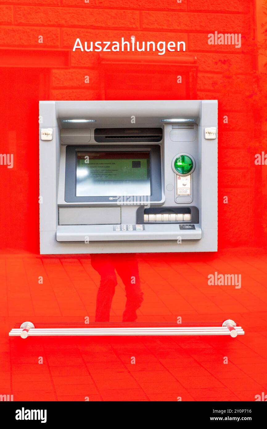 EC-Automat und Geldautomat der Kreissparkasse in Augsburg EC-Automat und Geldautomat der Kreissparkasse in Augsburg *** EC-Automat und Geldautomat Stockfoto