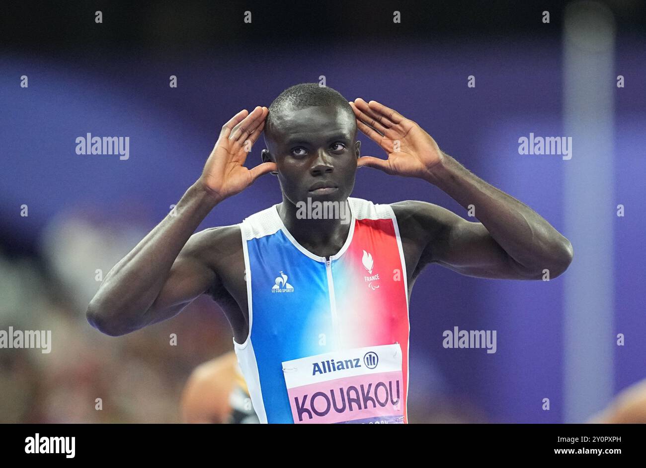 Stade de France, Paris, Frankreich. September 2024. Charles-Antoine Kouakou aus Frankreich gibt Gesten im 400-m-T20-Finale der Männer während der Paralympischen Spiele 2024 im Stade de France, Paris, Frankreich. Ulrik Pedersen/CSM/Alamy Live News Stockfoto