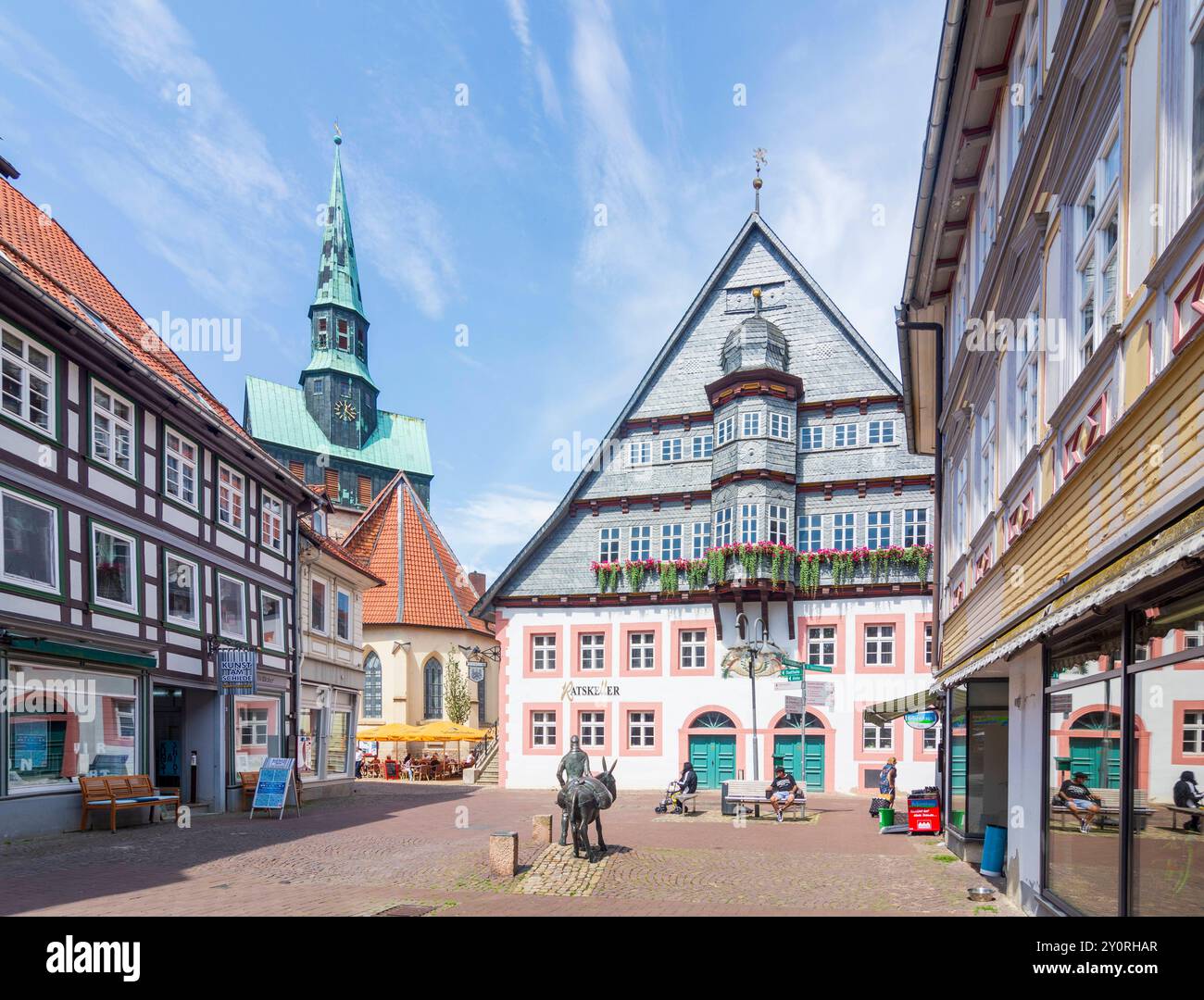 Kirche St.-Aegidien-Marktkirche, altes Rathaus Osterode am Harz Niedersachsen, Niedersachsen Deutschland Stockfoto