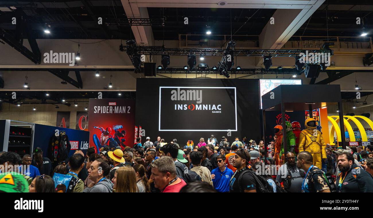 Marvel Booth war auf der San Diego Comic-Con 2023 mit einer großen Anzahl von Personen gefüllt. Stockfoto