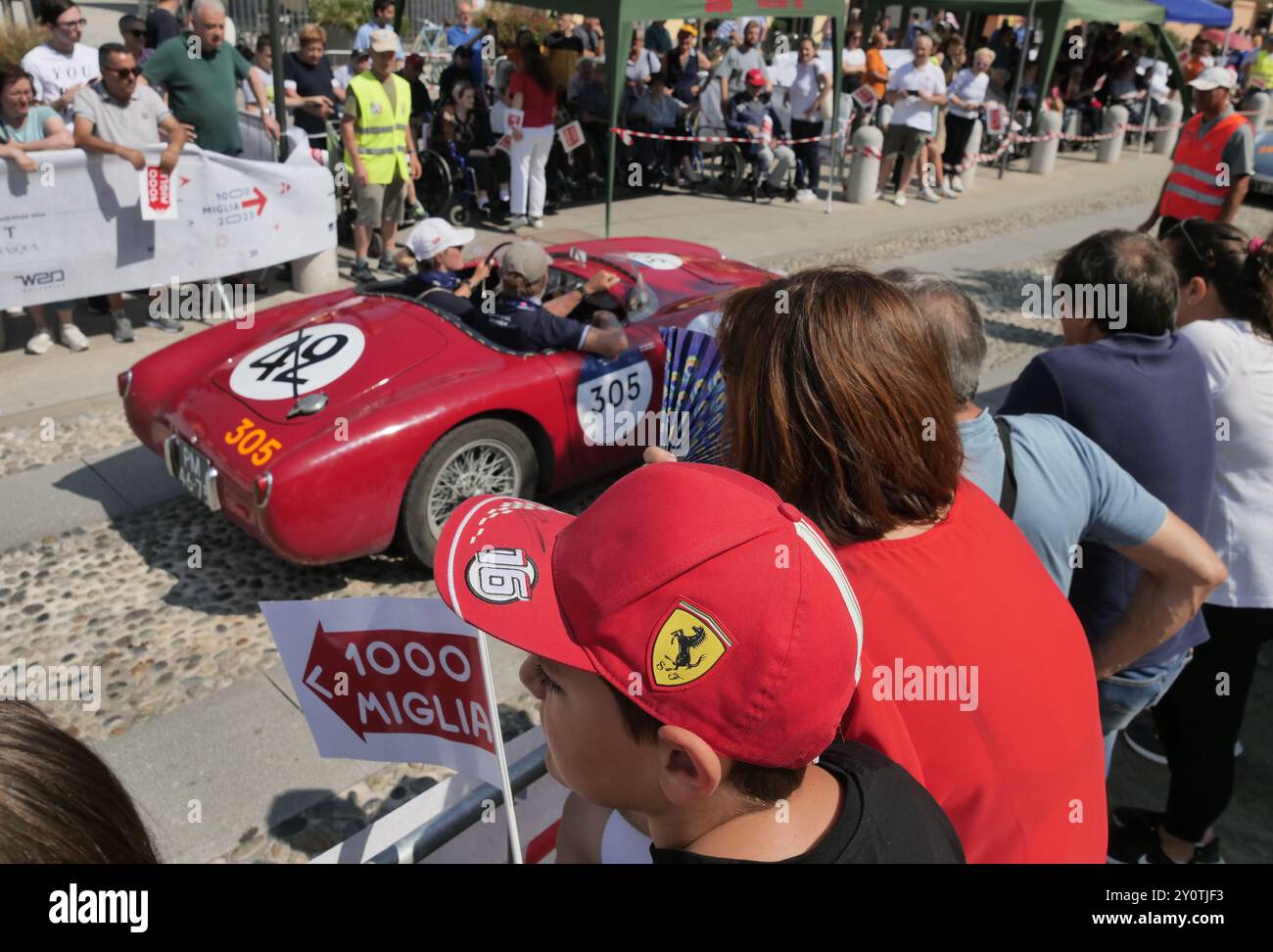 1000 Meilen, jährliches Rennen des Retro-Oldtimers. Letzte besondere Etappe in Bergamo. Stockfoto