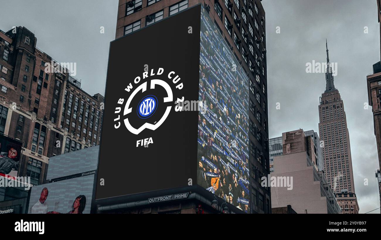 Mockup als Beispiel für Werbetafeln für die FIFA Club-Weltmeisterschaft 25, Internationale Milano, New York City, NY, USA NUR REDAKTIONELL! Stockfoto