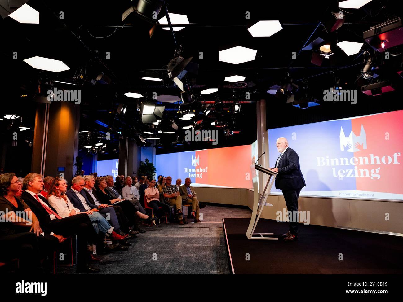 DEN HAAG - GroenLinks-PvdA-Führer Frans Timmermans während des Binnenhof-Vortrags in Nieuwspoort. Während des Vortrags blickt Timmermans auf das vergangene Parlamentsjahr zurück und blickt auf die kommende Periode voraus. ANP SEM VAN DER WAL niederlande aus - belgien aus Stockfoto