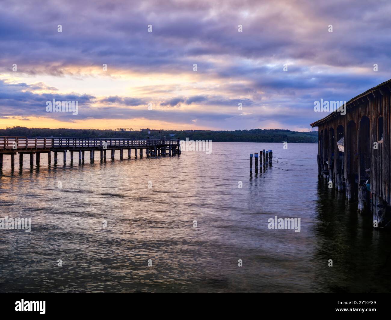 Ammersee Westufer in Schondorf bei Sonnenaufgang Stockfoto