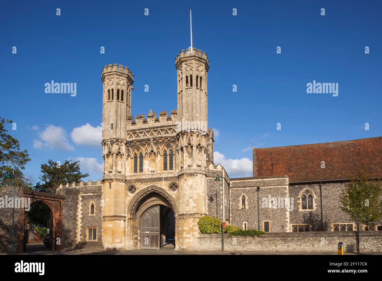England, Kent, Canterbury, Kings School, Abt Fyndon's Great Gate Stockfoto