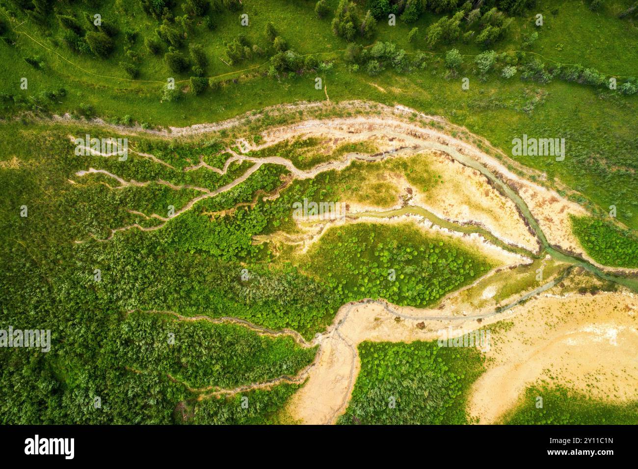 Sommer, Blick aus der Luft, Berge, Wald, Fluss, Abstract, Bayern, Deutschland, Europa Stockfoto