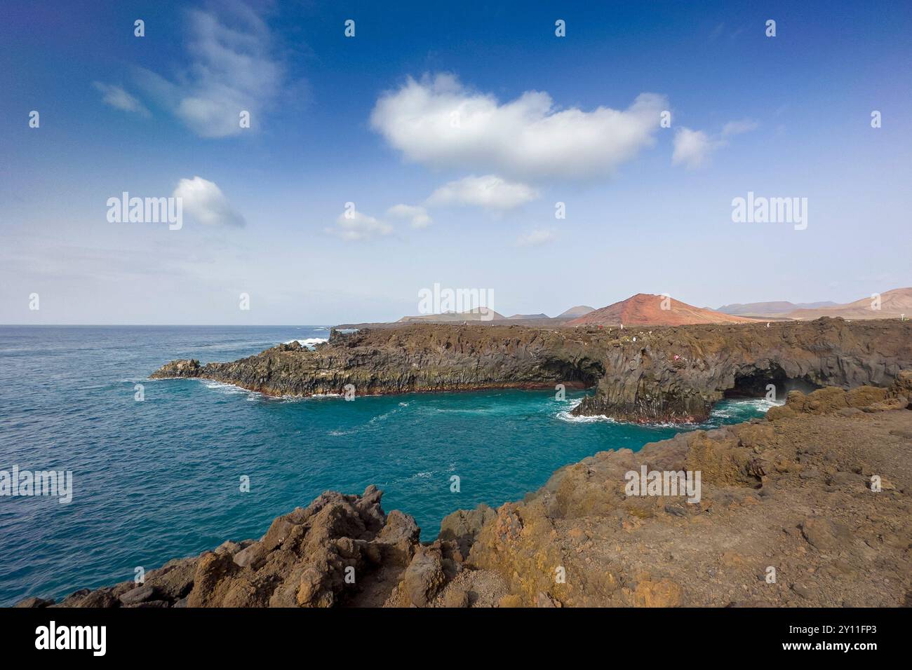 Spanien, Provinz Las Palmas, Kanarische Inseln, Gemeinde Yaiza, El Golfo Krater und Lagune Stockfoto