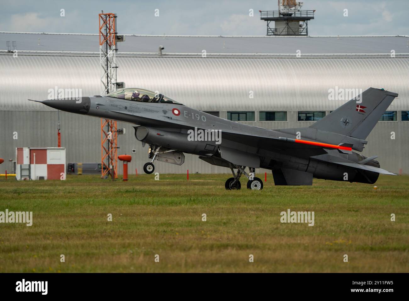 Farnborough, Hampshire - 26. Juli 2024: Farnborough International Airshow Friday General Dynamics (SABCA) F-16A Fighting Falcon (401) - Dänemark - Air Stockfoto