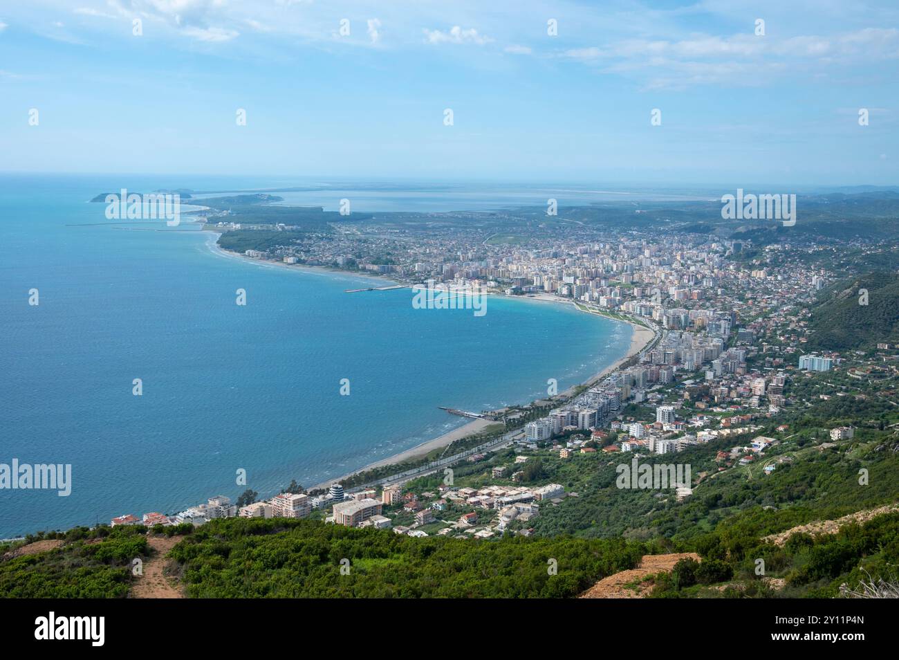 Albanien, Balkanhalbinsel, Südosteuropa, Republik Albanien, Blick über die Bucht von Vlora, Hafenstadt im Süden Albaniens Stockfoto