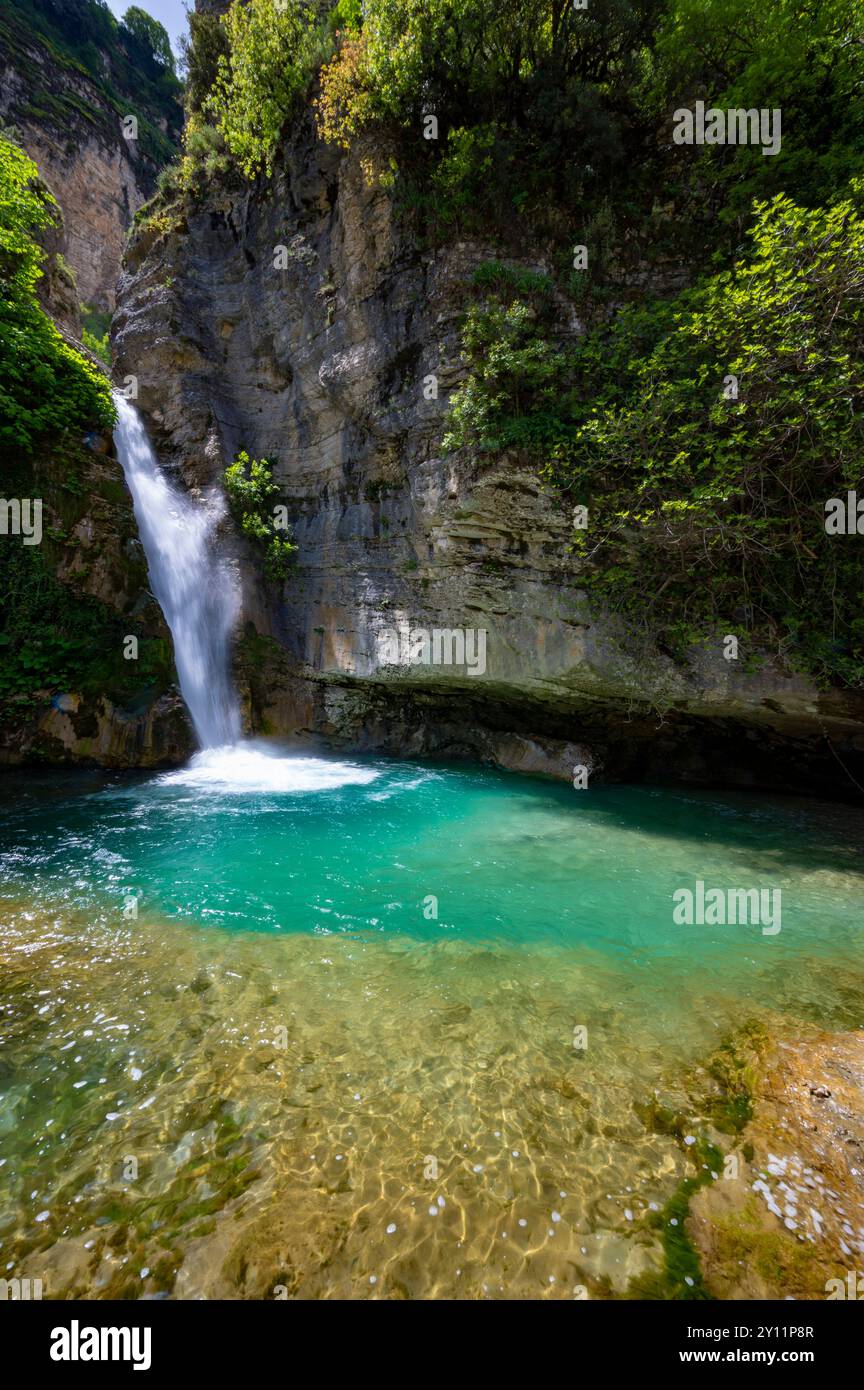 Albanien, Balkanhalbinsel, Südosteuropa, Republik Albanien, Südalbanien, Kurvelesh, Nivica Canyon, die Berglandschaft liegt südwestlich von Tepelena zwischen den Flüssen Vjosa und Drino im Osten und der albanischen Riviera, Küste des Ionischen Meeres, Stockfoto