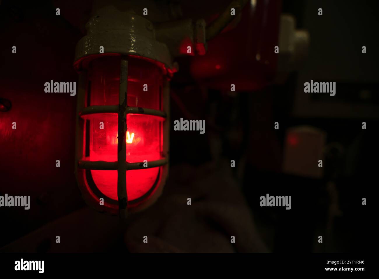 Glühlampe der roten Signalwarnleuchte Stockfoto