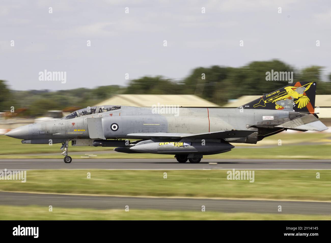 Die griechische Luftwaffe Phantom II kommt bei der Royal International Air Tattoo 2024 an. Stockfoto