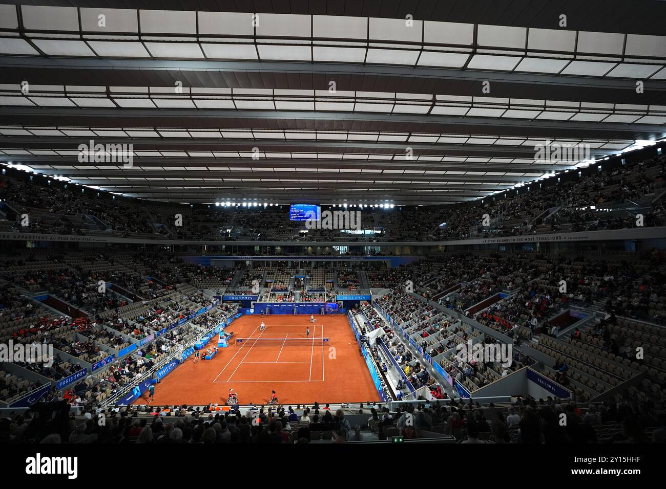 Ein allgemeiner Überblick während des Spiels der Damen-Doppel-Golf-Medaille auf Court Philippe-Chatrier im Roland-Garros-Stadion am 8. Tag der Paralympischen Sommerspiele 2024 in Paris. Bilddatum: Donnerstag, 5. September 2024. Stockfoto