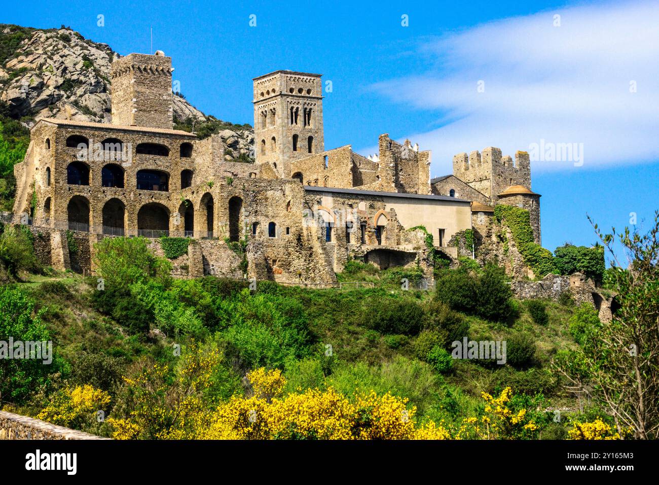 Sant Pere de Rodes, siglos VIII- IX, Parque Natural del cabo de Creus, Girona, Katalonien, Spanien. Stockfoto